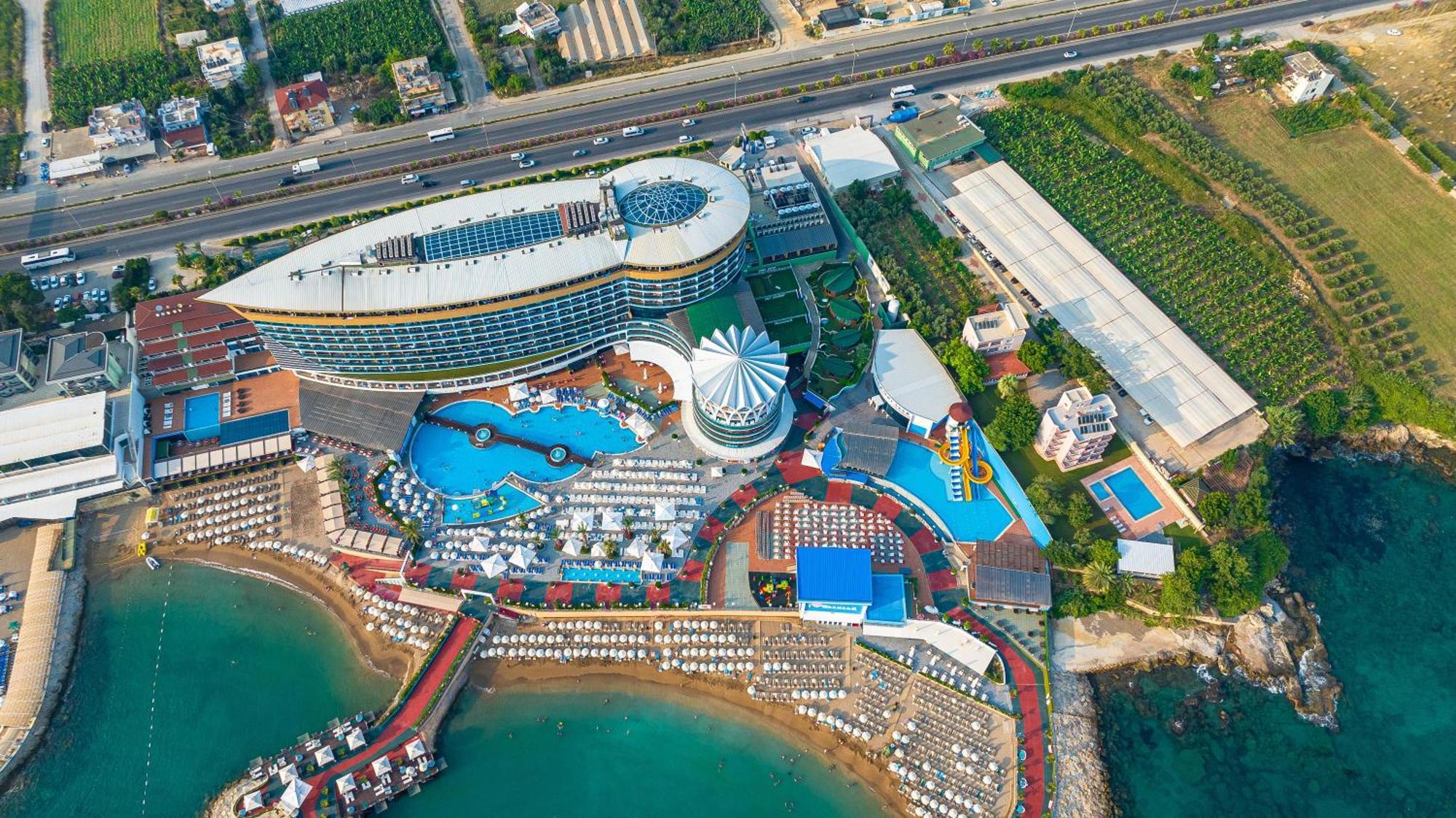 Granada Luxury Resort Okurcalar